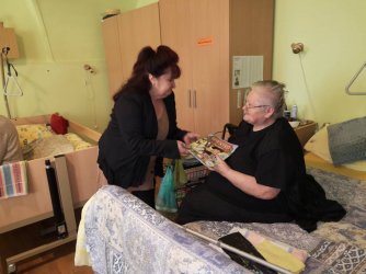 Mesiac úcty k starším v našom zariadení