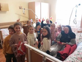 Október  -Mesiac úcty k starším