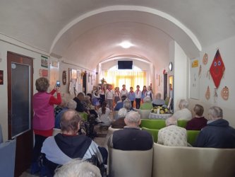 Mesiac úcty k starším