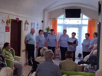 Mesiac úcty k starším