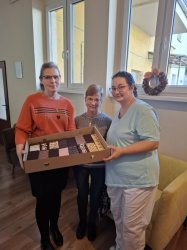 Mesiac úcty k starším