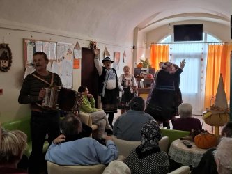 Október v ZSS Marína