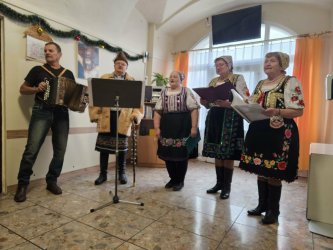 Vianočný čas v ZSS Marína - Spevácka skupina Krupinka