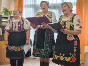 Vianočný čas v ZSS Marína - Spevácka skupina Krupinka